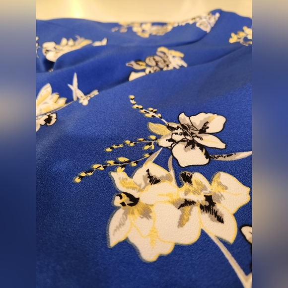 Floral jacket - Picture 4 of 4